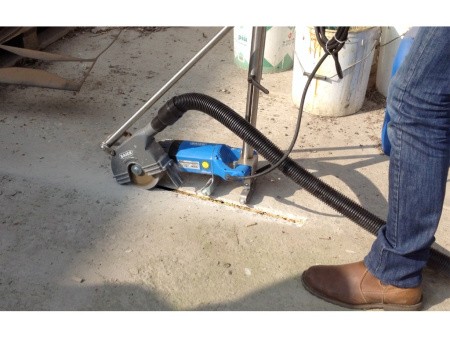 Промышленный пылесос Coynco Smart 280 MD, применение с электроинструментом. Промышленный пылесос Coynco Smart 280 MD, применение с электроинструментом.